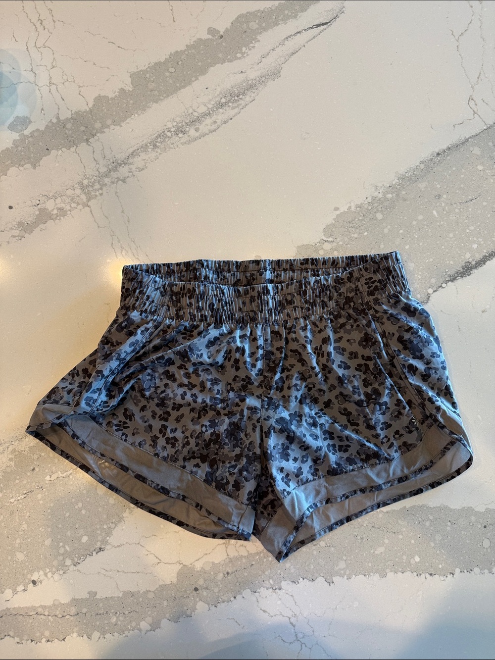 Athleta Printed Mesh Racer Run Short 4” Gray and Black Leopard